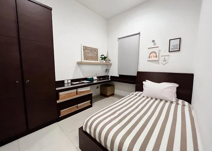 Cottonwood 4Br Villa Sutami With Pool Netflix Bbq