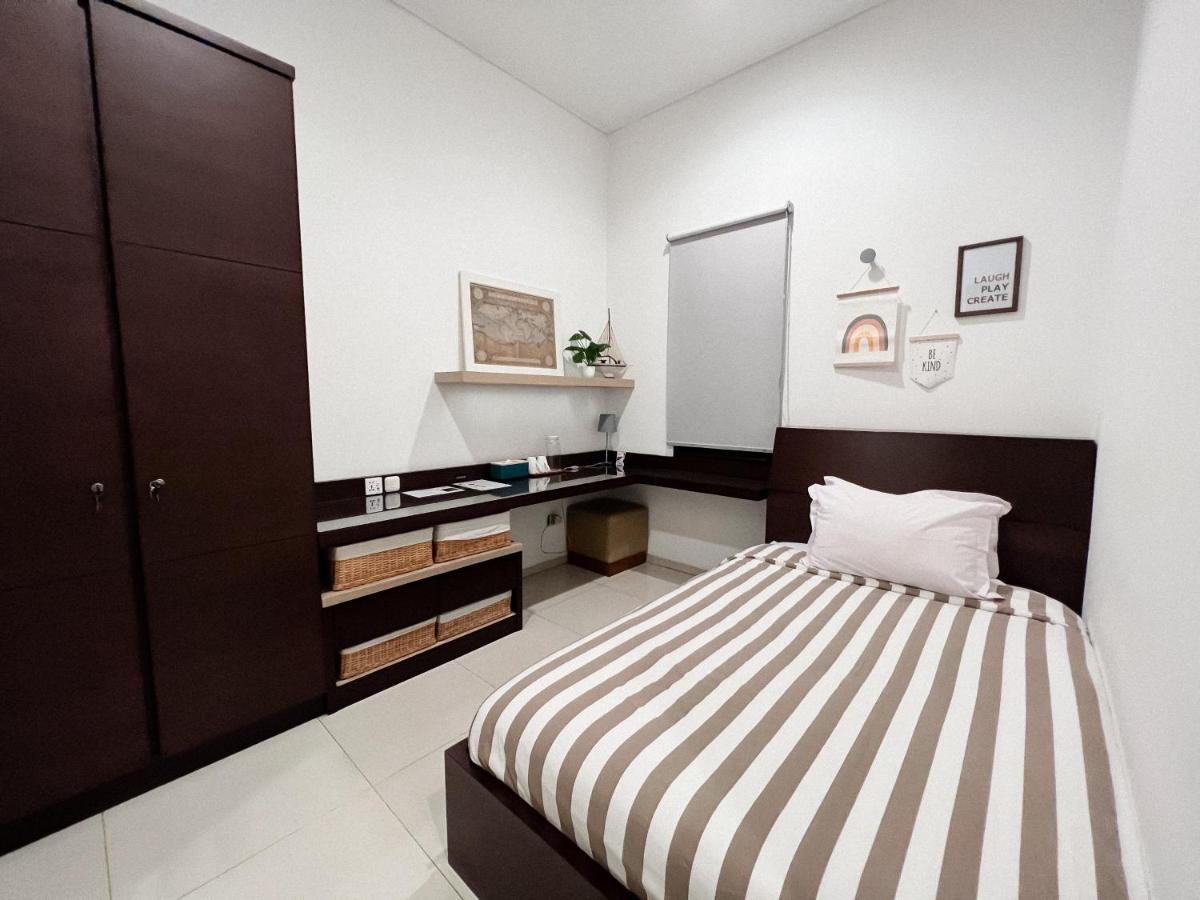 Cottonwood 4br Sutami With Pool Netflix Bbq Villa